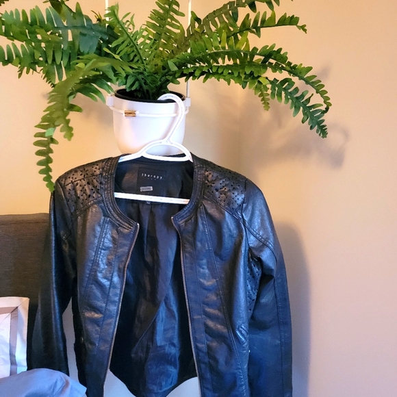 Leather jacket - Picture 1 of 4